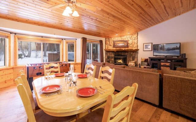 Little Cubs Cabin #1986