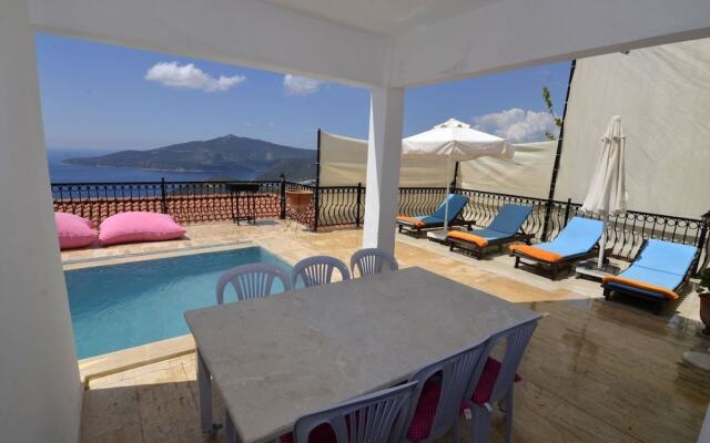 Villa Kristal