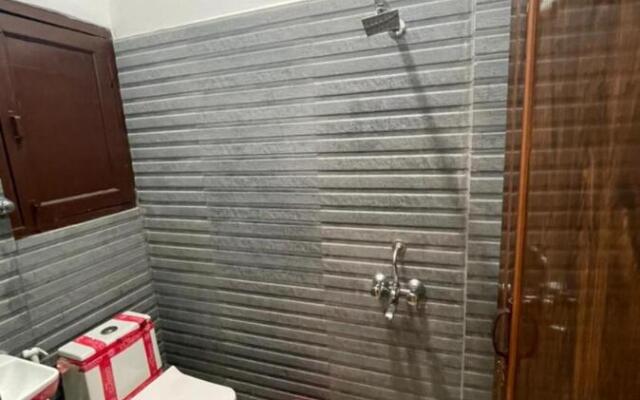 SPOT ON 80928 Ak Residency