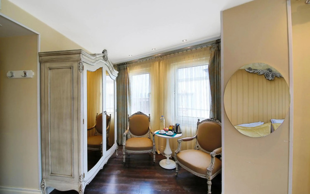 Katelya Hotel