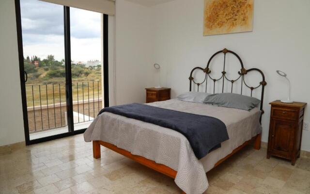 Casa en hermoso condominio La Luminaria I20