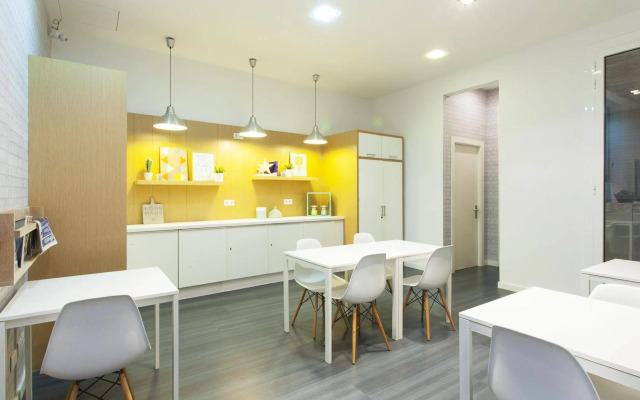 Ramblas by Pillow Hostel - Adults only