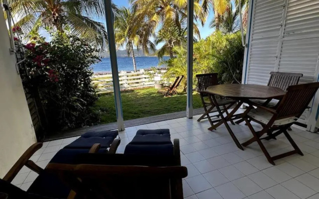 Bungalow Sucrier, les pieds dans l'eau