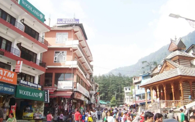 Hotel Rock Regency, Manali