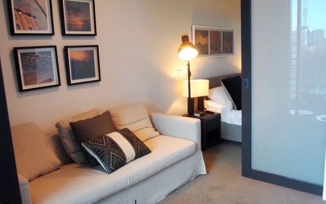 South brisbane botanica 1610(i)