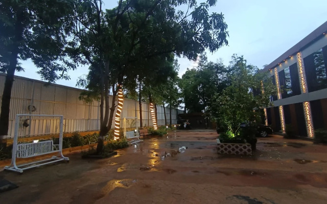 Hotel Moon Lite Residency Marve Malad