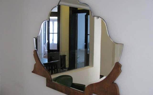 06 Soho Suites Bed & Breakfast
