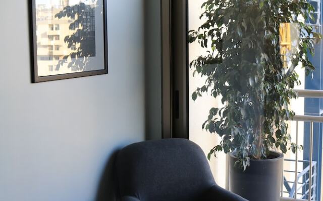 ZUR Studios & Suites