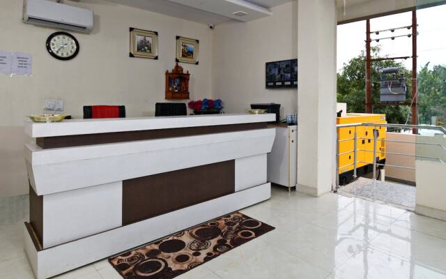 Hotel Metro Stays-Couple Friendly