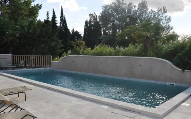 Mas de Valrugues Holifrance