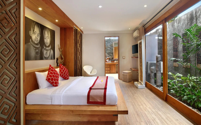 XXL Seminyak Sunset Boutique Villa