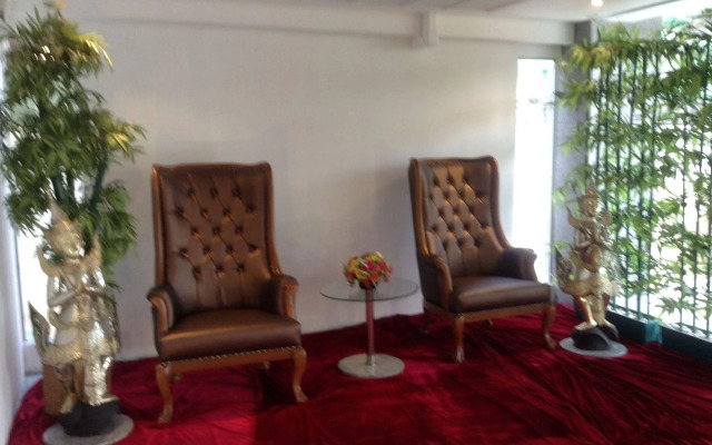 Pohseen Hotel