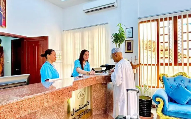 Al Ayjah Plaza Hotel