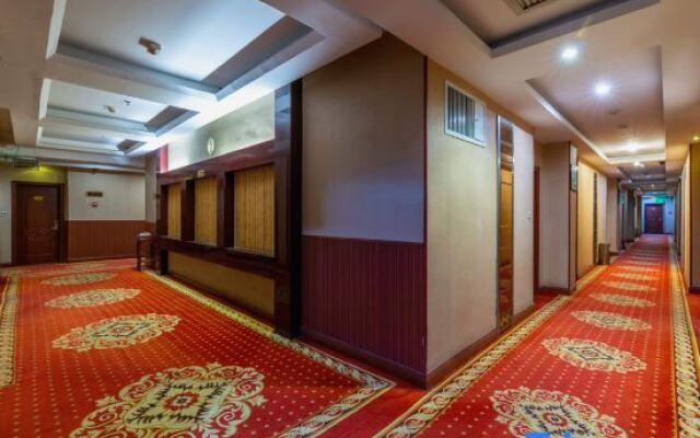 Crown Bussiness Hotel