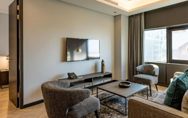 The Onyx Apartment Hotel by NEWMARK
