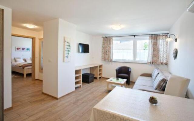 Apartment House Alp