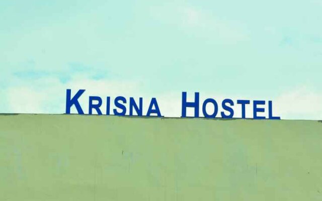 Krisna Hostel by Zuzu