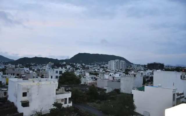 Hotel Lotus Inn