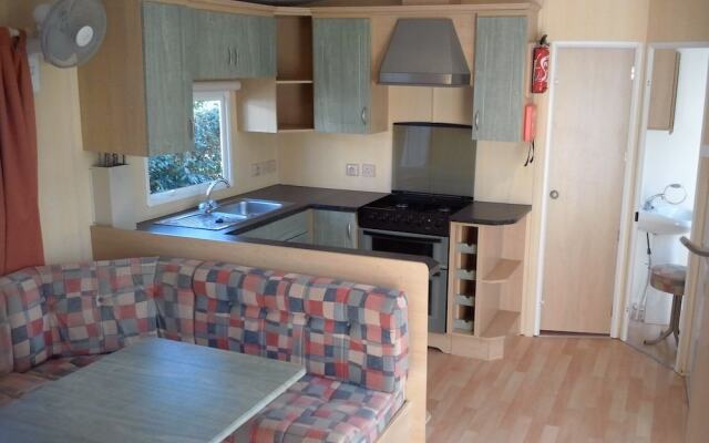 Mobil Home Au Joyeux Faune