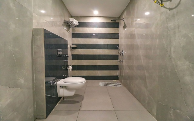 Fabhotel Prime K9 Regency