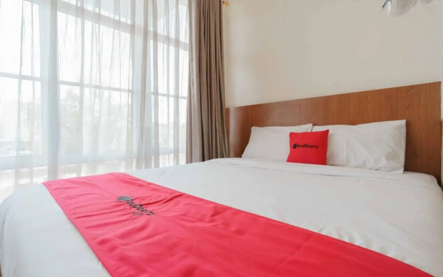Reddoorz Near Plaza Botania 1 Batam