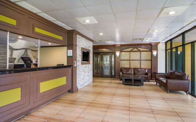 Stayable Jacksonville West