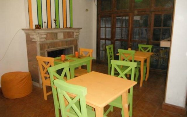 Happy Happy Hostel