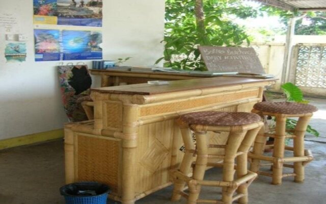 Borneo Beachouse Backpackers