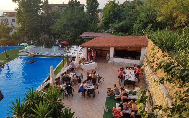 Silica Residence Hotel