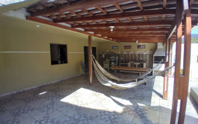 Sobrado com piscina em Caiobá