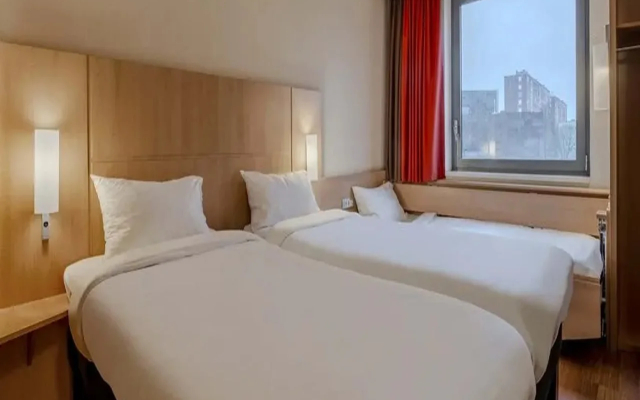 B&B HOTEL Maubeuge Gare
