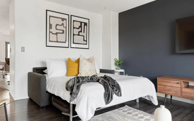 Dino Roar I Sleeps 12 I New