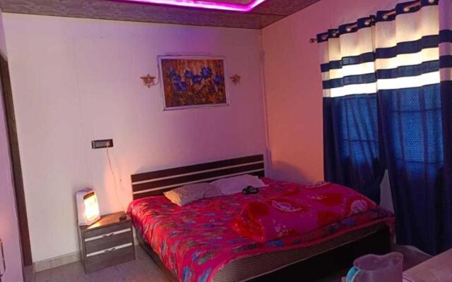 POP HOME 80621H Riddhi Resort & Home Stay