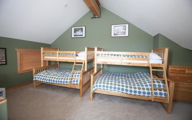 Snow Ridge by Apex Accommodations