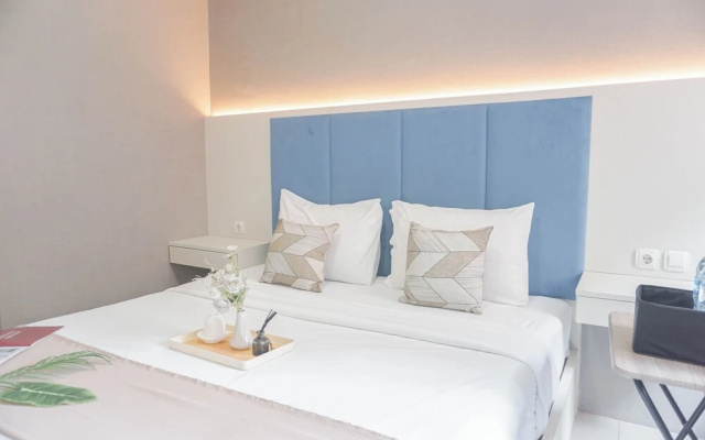 Comfortable Design Studio Room At Transpark Juanda Bekasi Timur Apartment – Guest Rooms – Bekasi