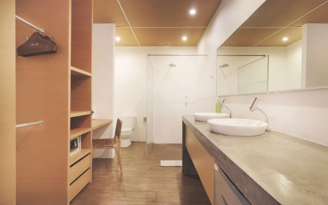 Clio Apartments
