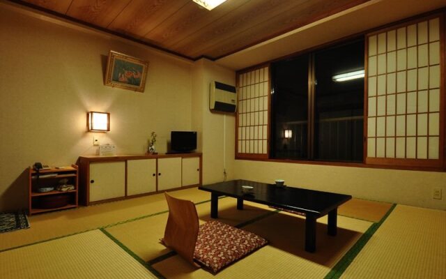 Ryokan Tsurusou
