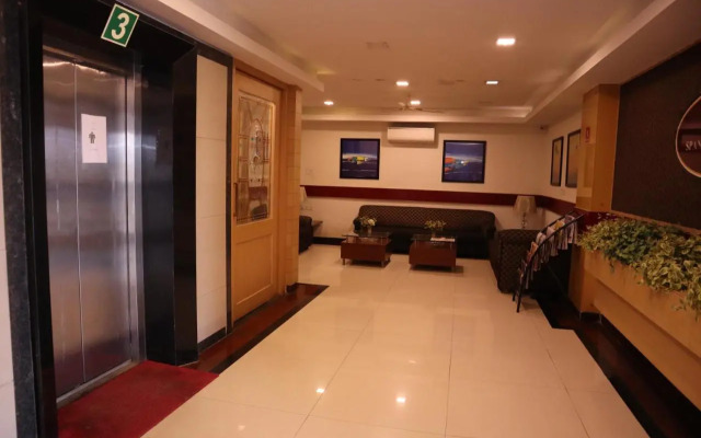 Smilestay Sri Sai ram Suites
