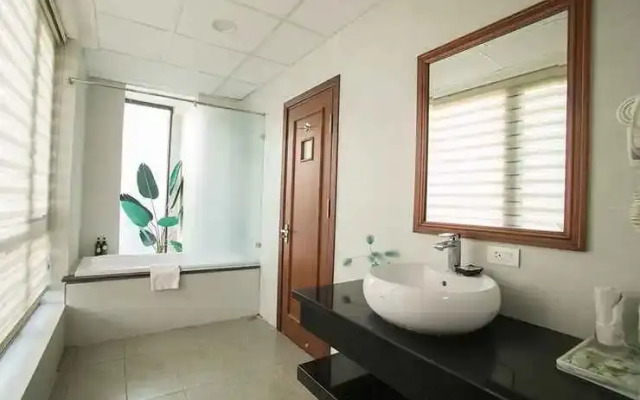 Western Hanoi Boutique Hotel