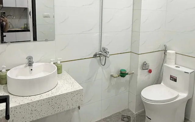 Hera West Lake Apartment
