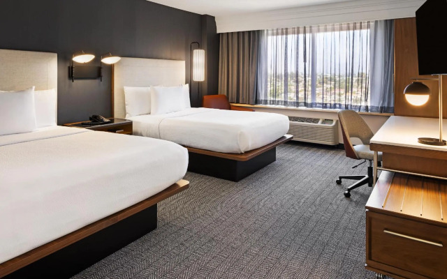 Courtyard by Marriott Baldwin Park