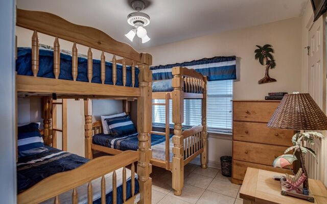 The Pelican by RedAwning