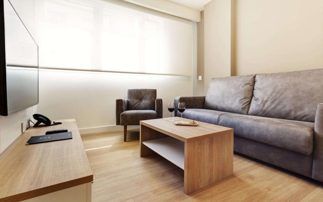 Sercotel Logroño Suites