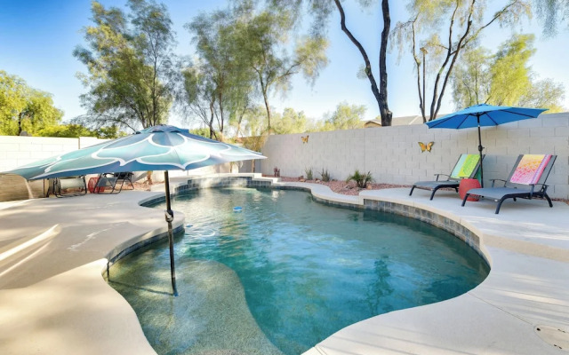 Putting Green & Fenced Yard: Charming Gilbert Home