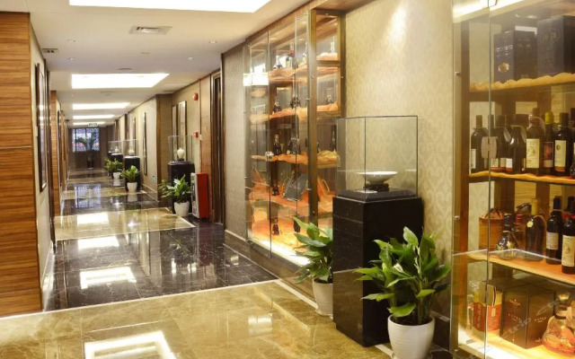 广州员村湖景金阁酒店