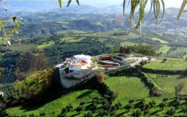 EXPLOR Mansion - Inclusive Experience