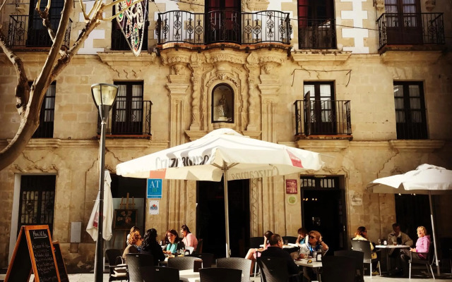 Casa Palacio de Los Leones