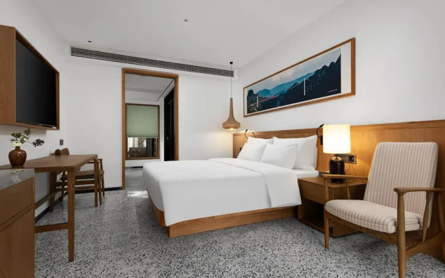 Yaojia Waterfall Village Resort