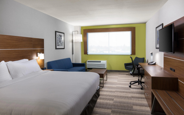 Holiday Inn Express Visalia Sequoia Gateway Area by IHG