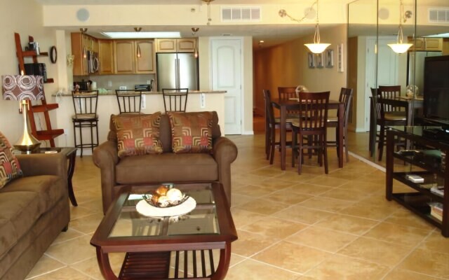 Chateaux 309 Apartment